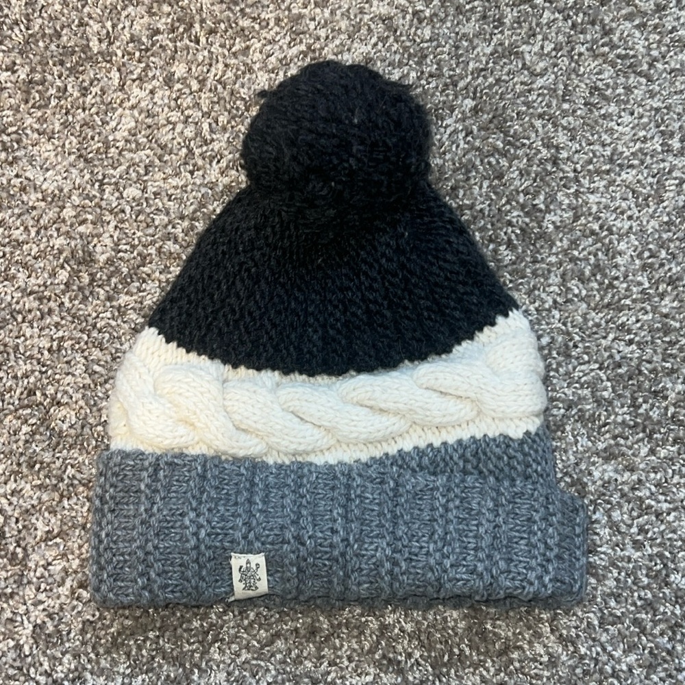 Nirvana Designs Pompom Knit Tricolor Beanie